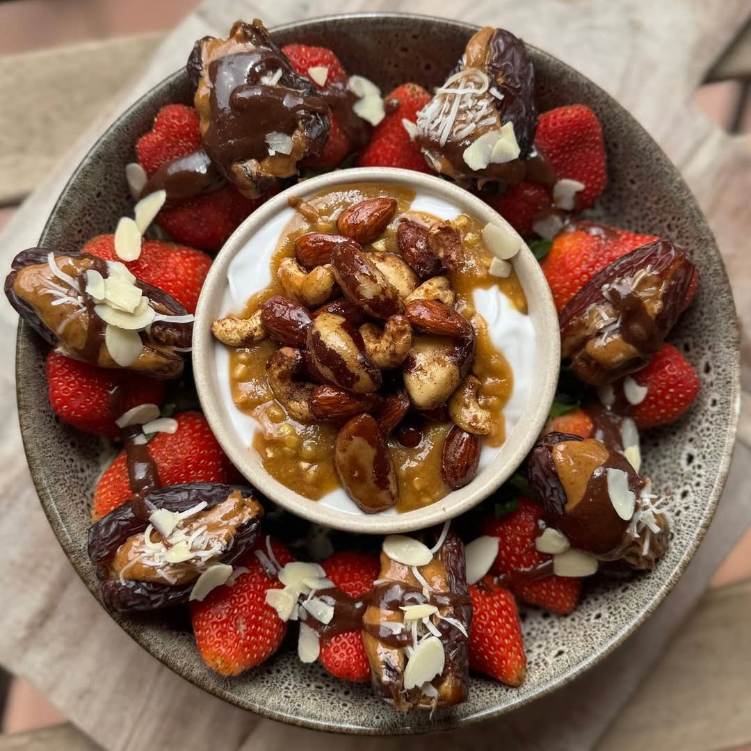 Warm, Gooey Indulgence: Dessert Dates – A Sweet Treat with a Healthy Twist