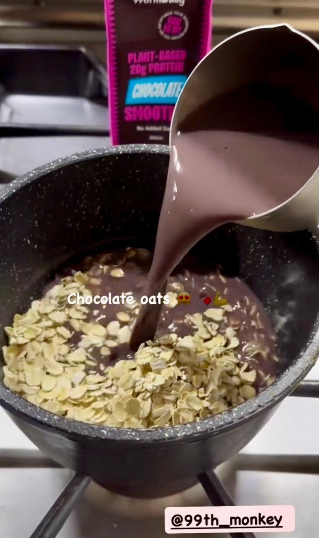 How 2 Ingredients Give You Instant Protein-Packed Chocolate Oats