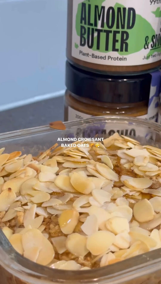 Almond Croissant Baked Oats: A Social Media Sensation