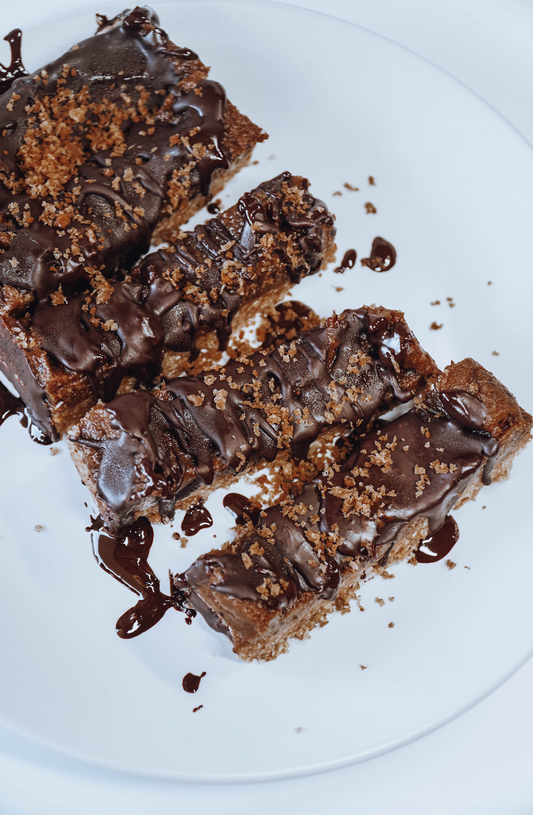 Raw Vegan Snickers Slice